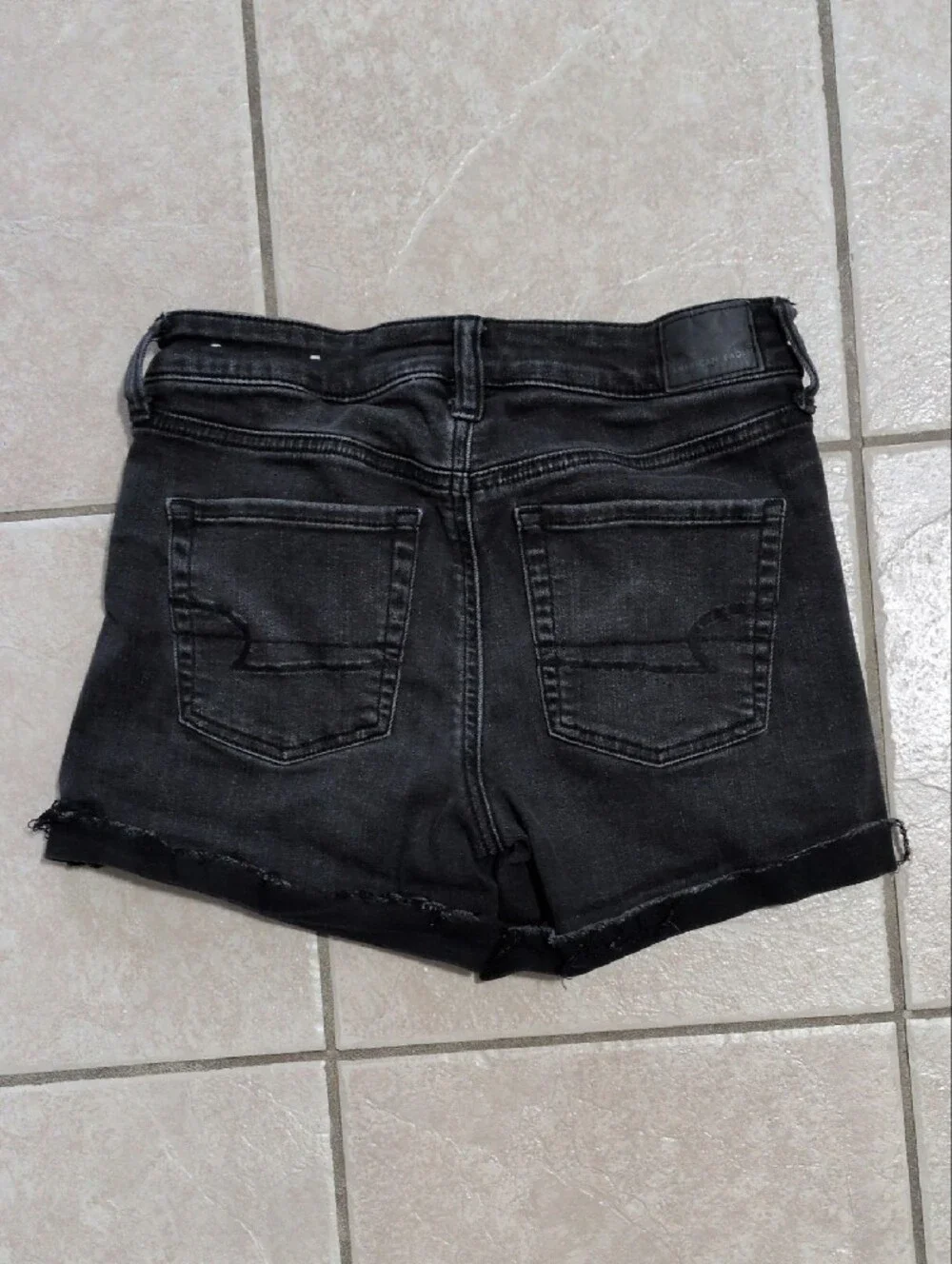 American Eagle Outfitters Black Washed High-Rise Button-Front Jean Shorts Size 4